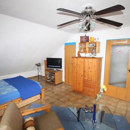 B&B Am See Koeln - Privatzimmer Εξωτερικό φωτογραφία