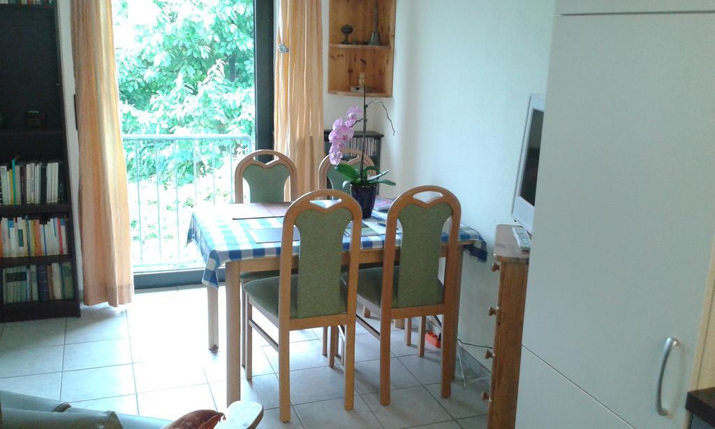 B&B Am See Koeln - Privatzimmer Εξωτερικό φωτογραφία