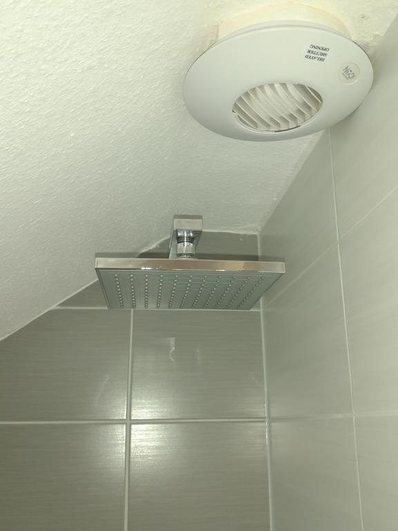 B&B Am See Koeln - Privatzimmer Εξωτερικό φωτογραφία
