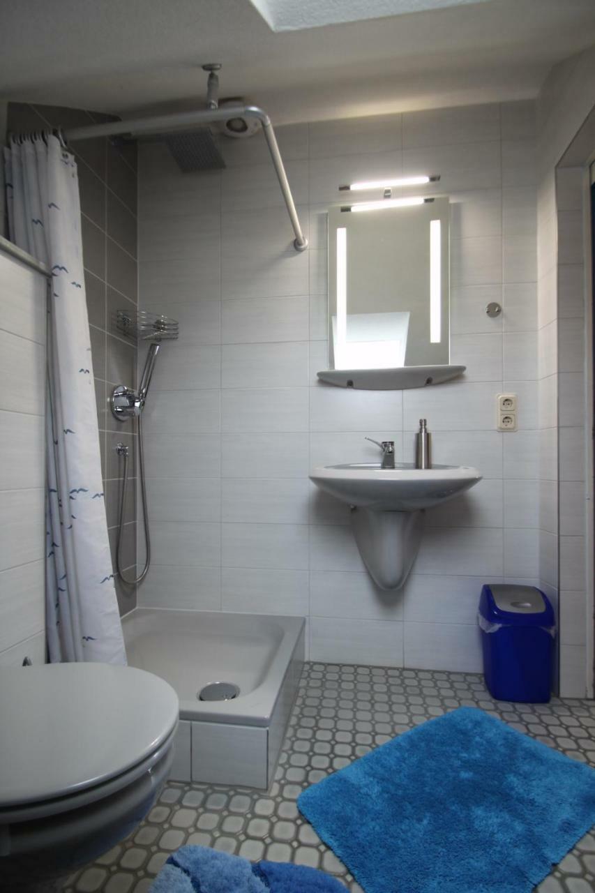 B&B Am See Koeln - Privatzimmer Εξωτερικό φωτογραφία