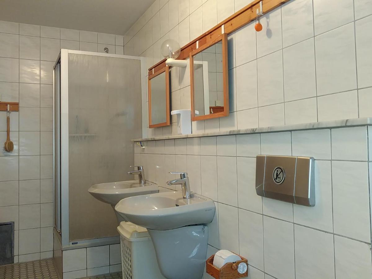 B&B Am See Koeln - Privatzimmer Εξωτερικό φωτογραφία